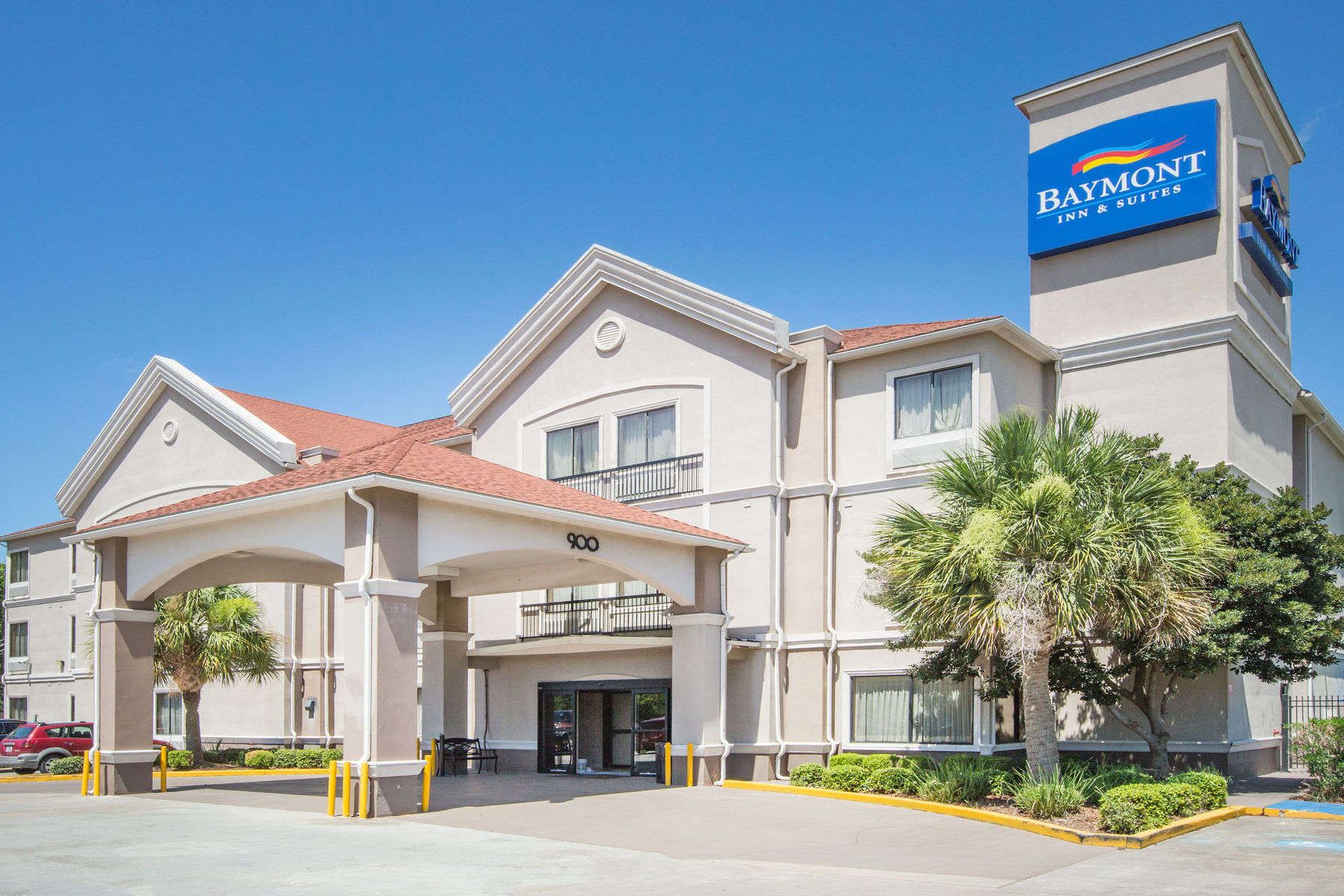 Baymont Inn And Suites