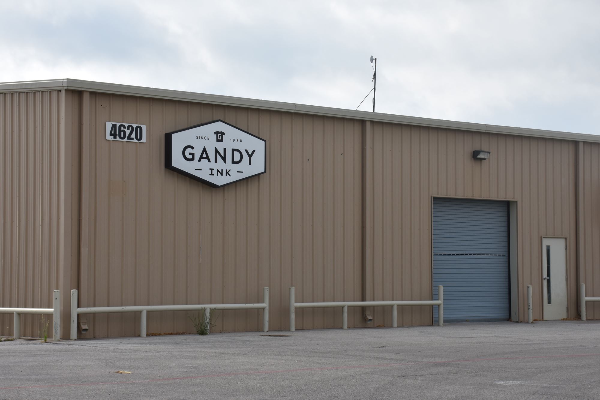 Gandy Ink Livestock Barn
