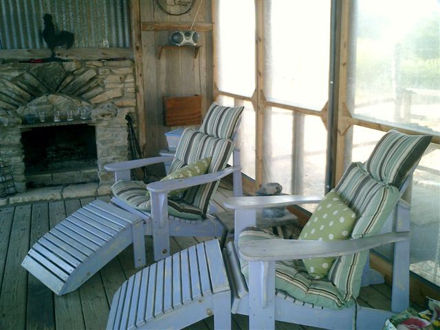 Chanticleer Log Cabin