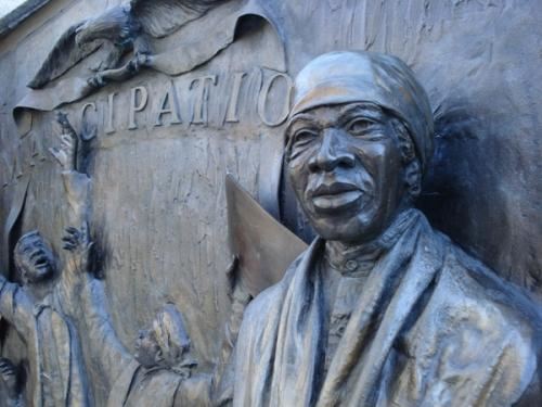 African American History Monument