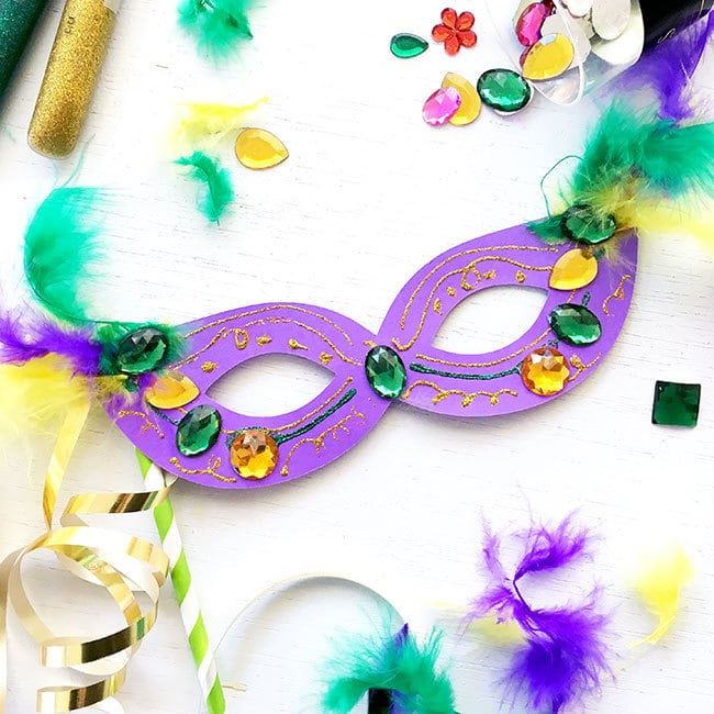 create-your-own-mardi-gras-mask
