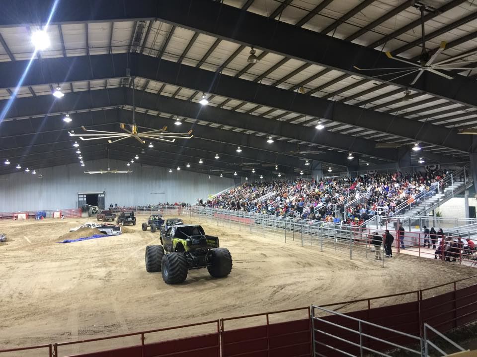 Uvalde County Indoor Arena