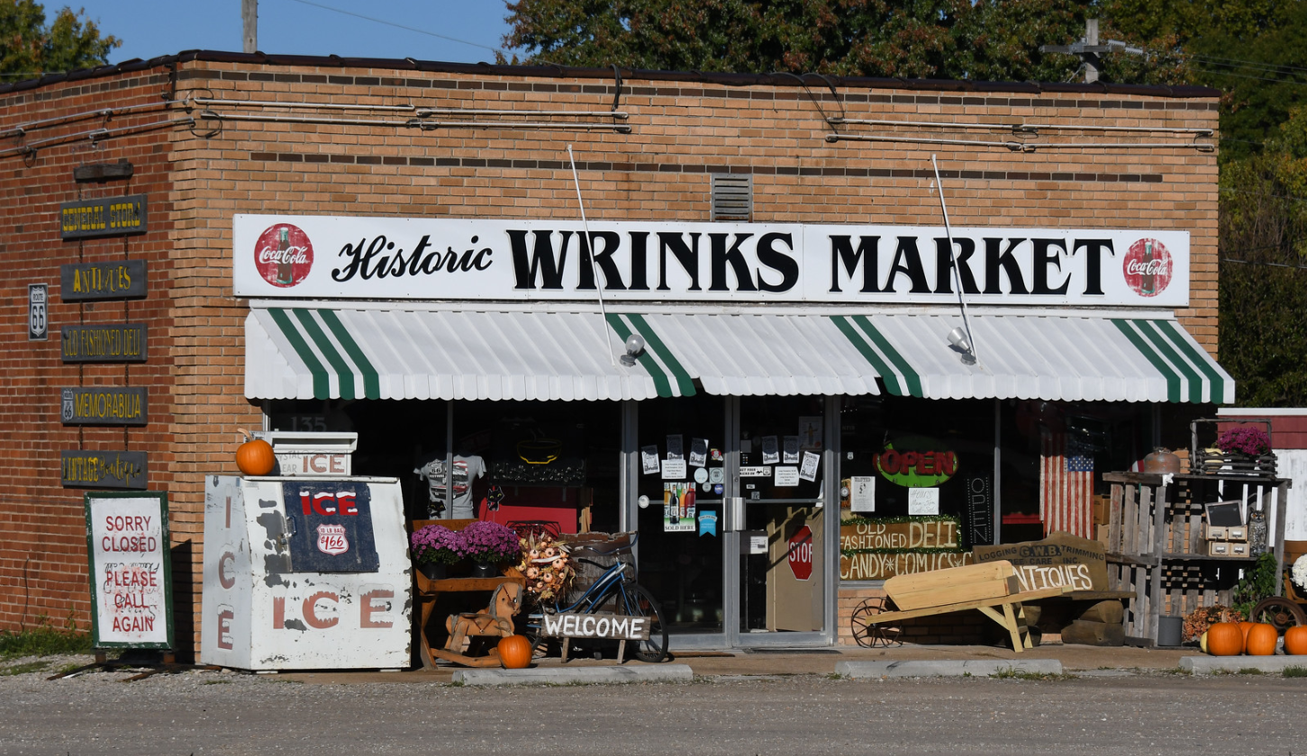 Uniquely Lebanon Eats and Treats