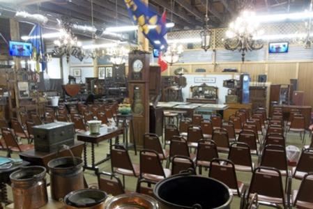 store house auctionner
